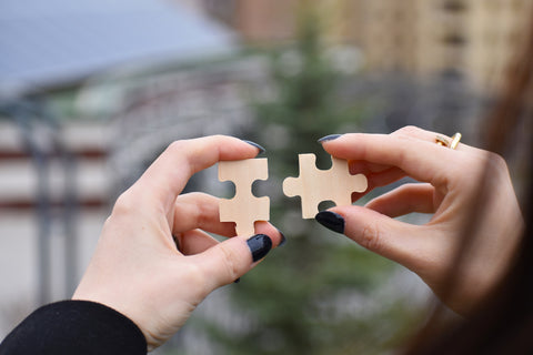 How Does One Solve a Jigsaw Puzzle in the Fastest Way Possible? Solve a Jigsaw Puzzle Fast