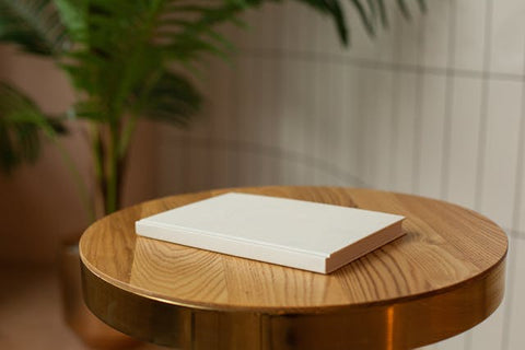 How to Easily Equip Your Office With High-End Wooden Furniture