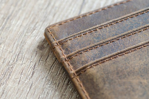 Cool & Stylish Leather Items You Can Give as a Gift