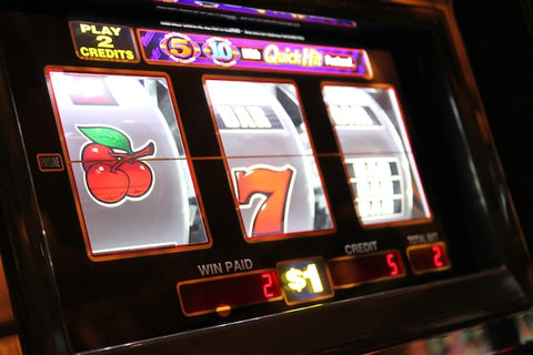 Igniting the Reels: The Thrill of Bang Bang Bonuses in Online Slot Games