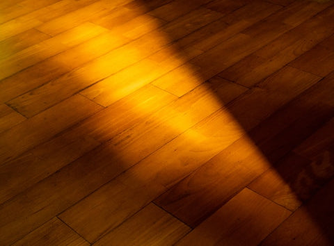 Choosing Between Hardwood and Laminate Flooring