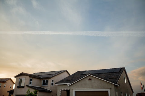 How Home Solar Solutions Support Healthier Living