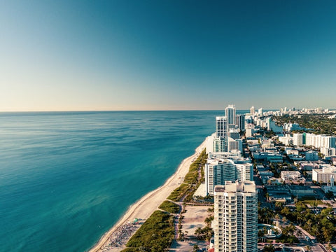Akoya Condos Lifestyle: Embrace Paradise at Miami Beach's Premier Residence
