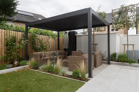 The Benefits of Adding an Outdoor Pergola to Your Garden