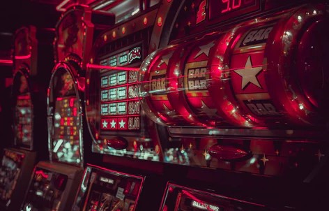 Slot Machines and Societal Reflections: Delving into Dystopian Symbolism
