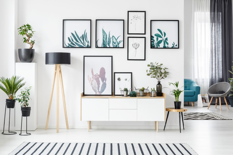 From Blank Canvas to Gallery: A Detailed Guide on How to Decorate Your Wall with Photos