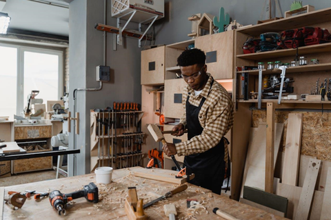 The Therapeutic Benefits of Woodworking: Crafting for Mindfulness